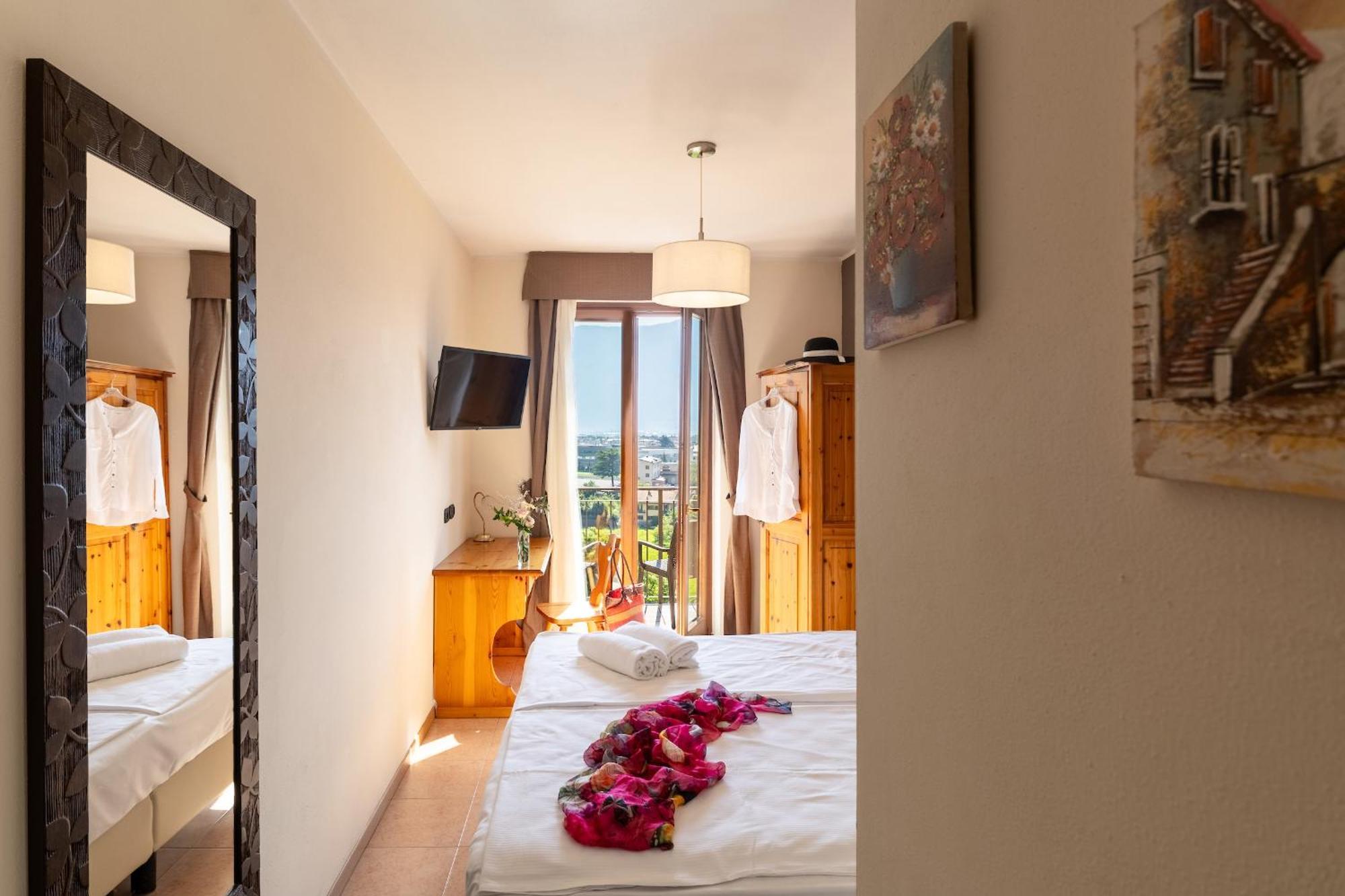 Agritur Eden Marone Villa Riva del Garda Kültér fotó