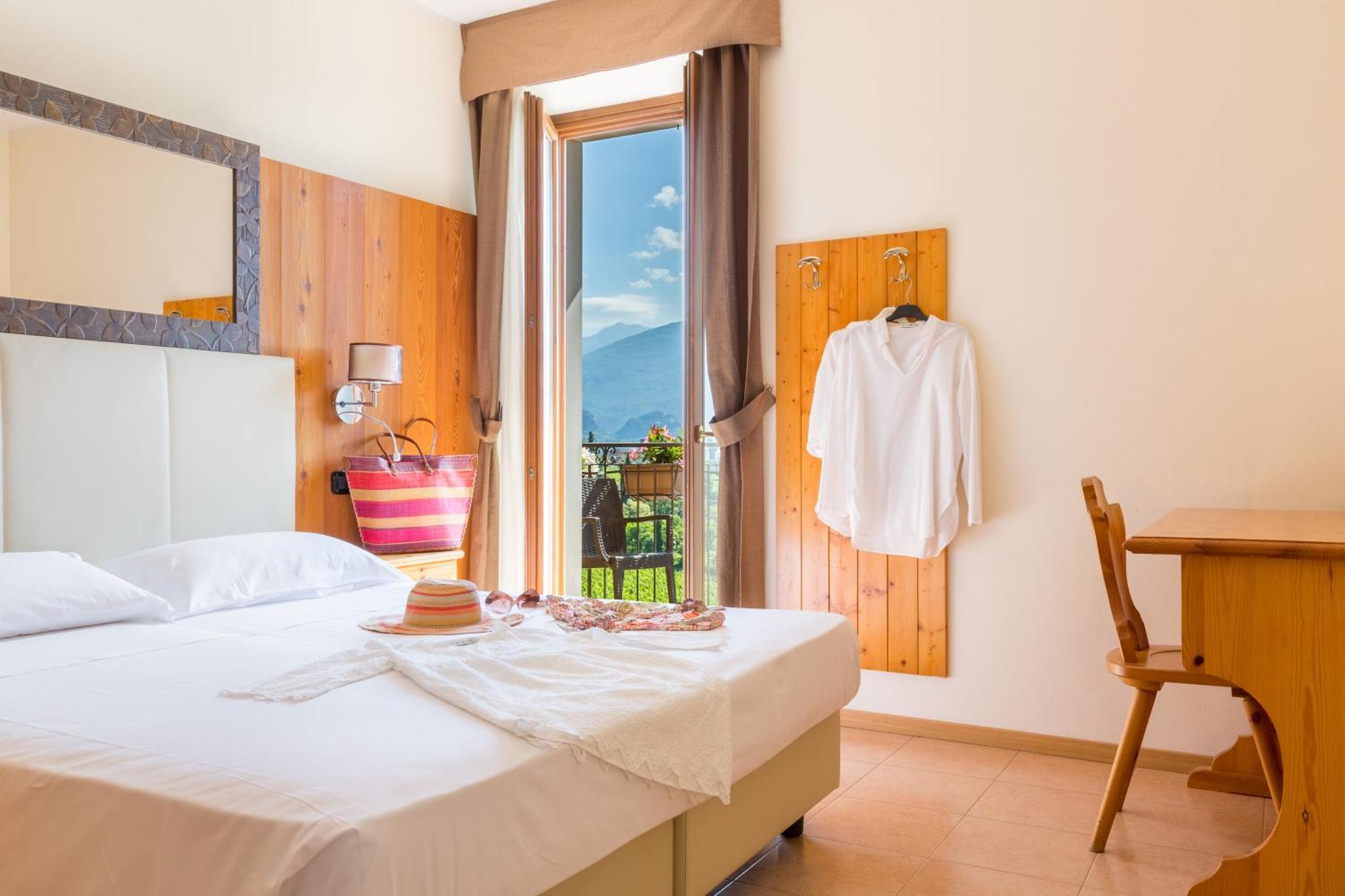 Agritur Eden Marone Villa Riva del Garda Kültér fotó