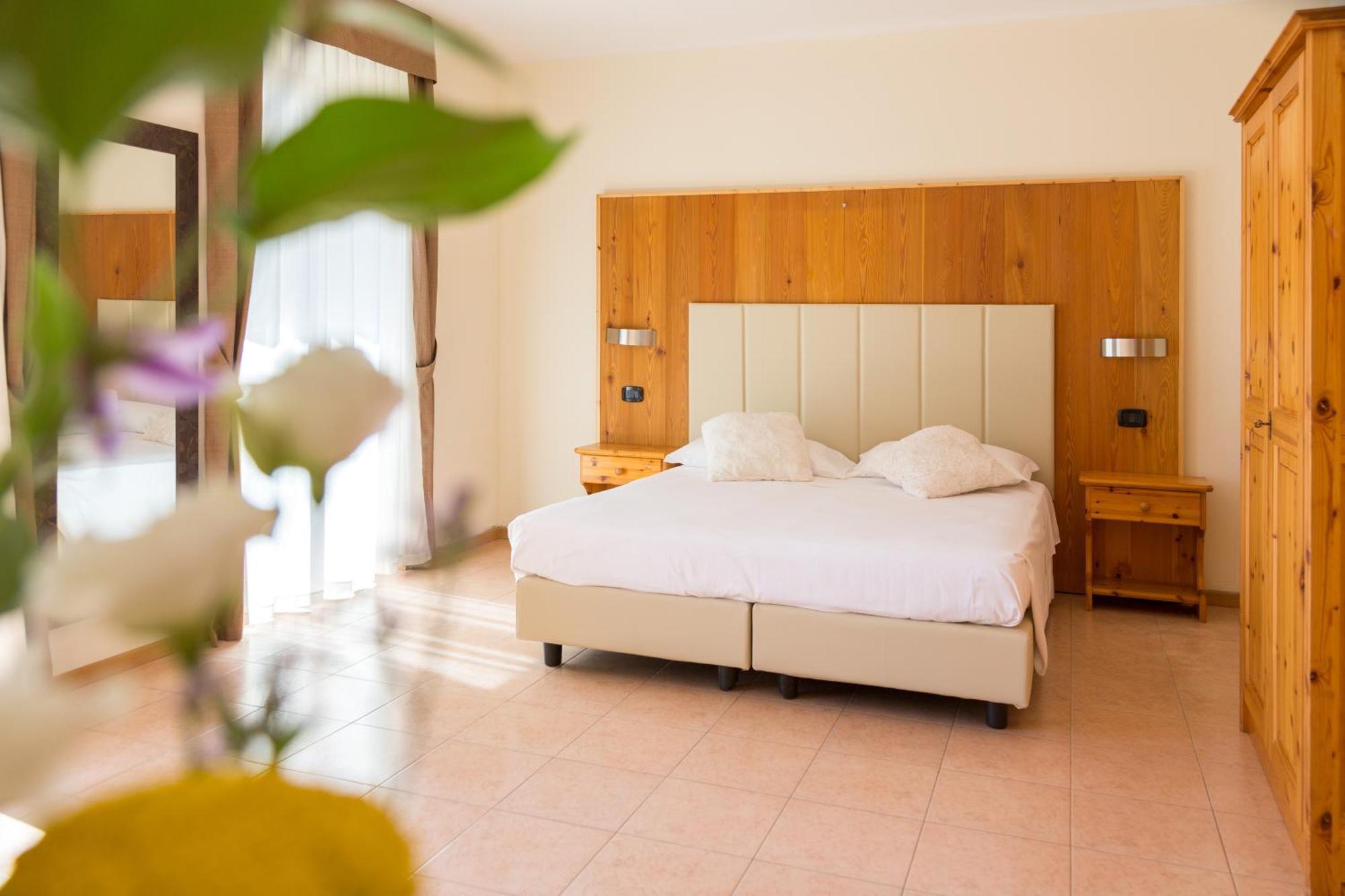 Agritur Eden Marone Villa Riva del Garda Kültér fotó