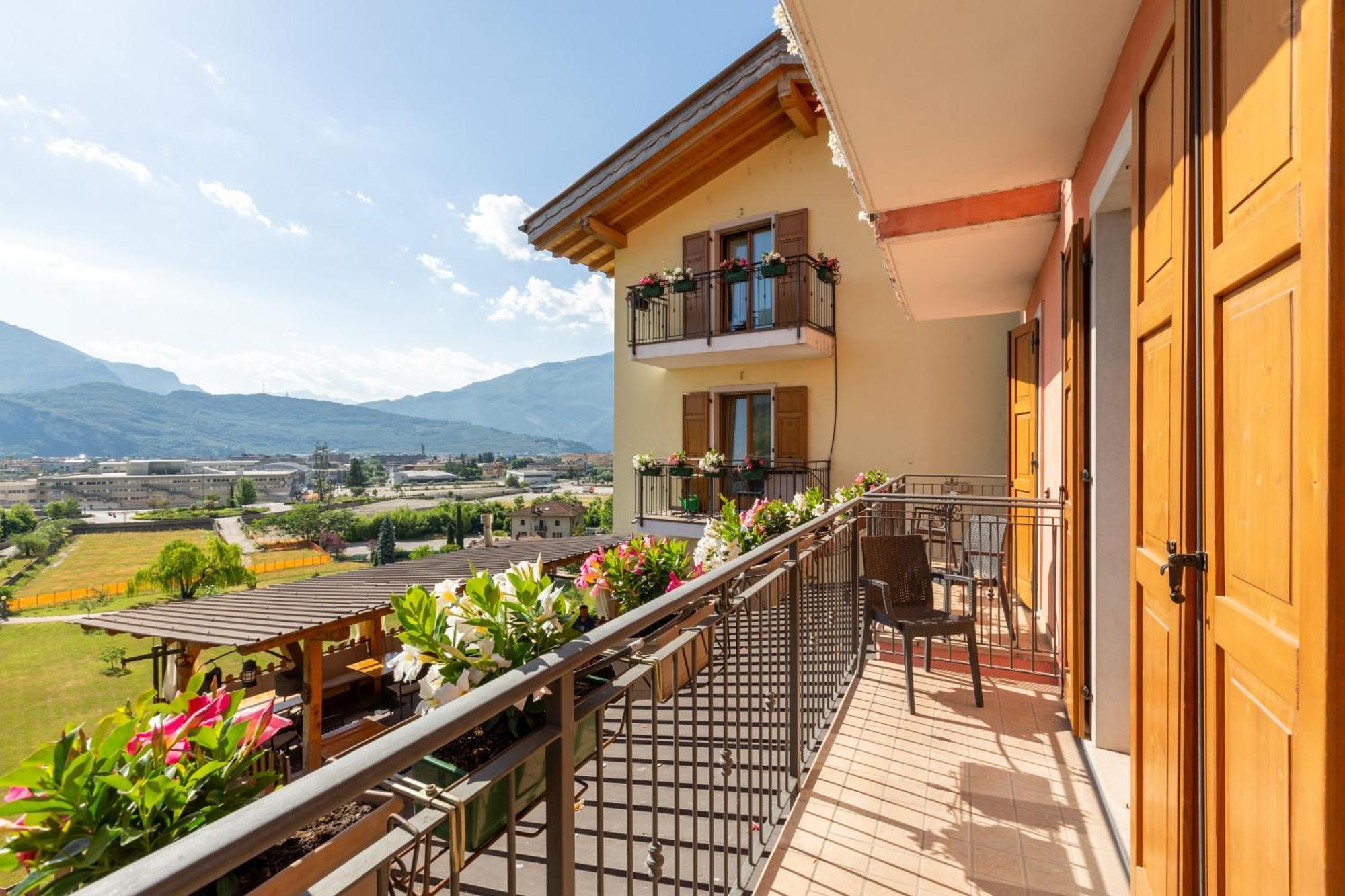 Agritur Eden Marone Villa Riva del Garda Kültér fotó